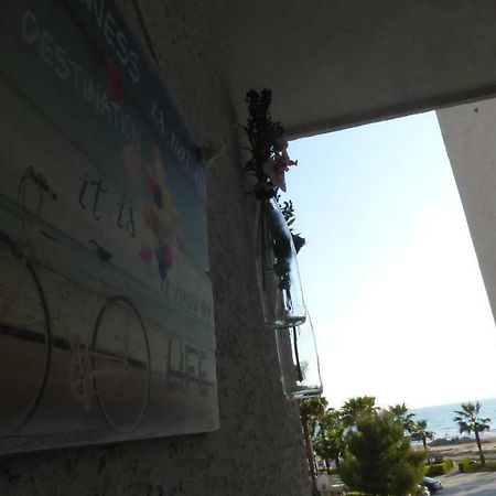 Duplex Lägenhet Durrës Exteriör bild
