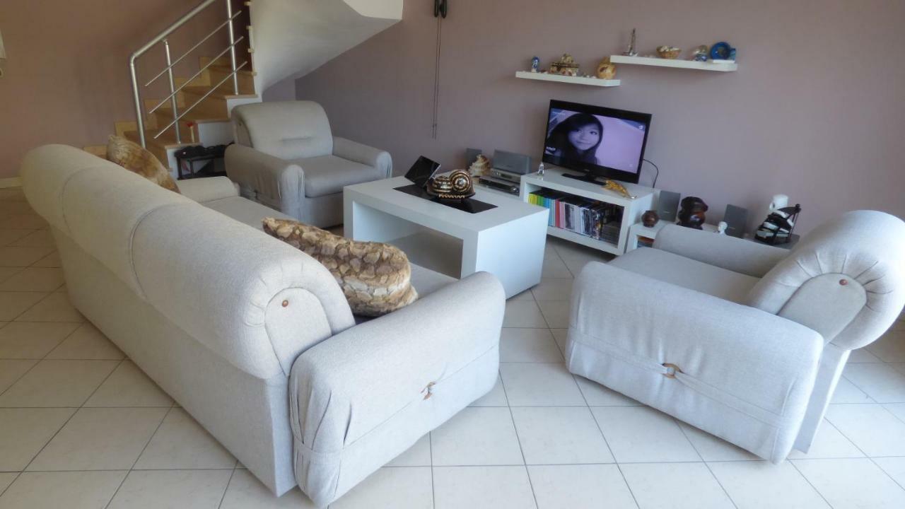 Duplex Lägenhet Durrës Exteriör bild